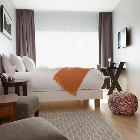 Hlemmur Square Hostel *