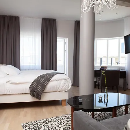 Hostel Hlemmur Square *