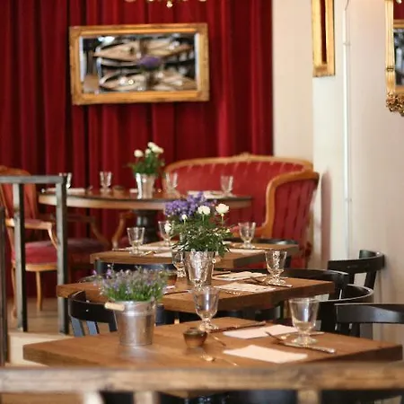 Hlemmur Square Hostel
